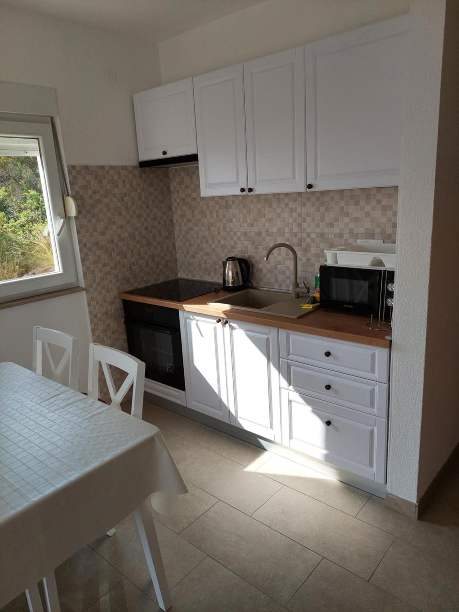 Bella Vista Apartment Komarna Bagian luar foto