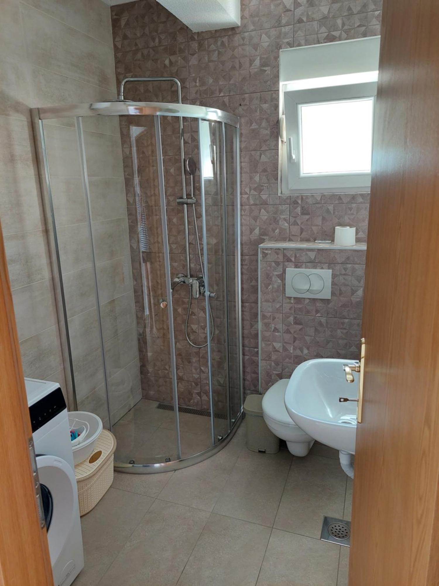 Bella Vista Apartment Komarna Bagian luar foto